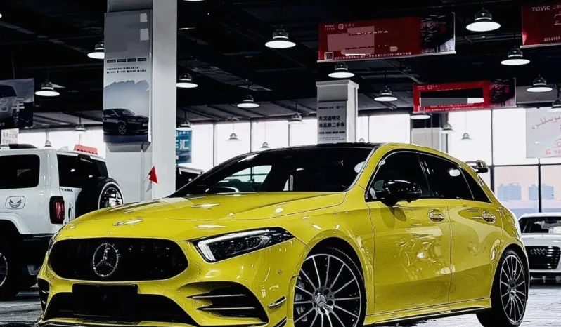 
								Mercedes-Benz A AMG full									