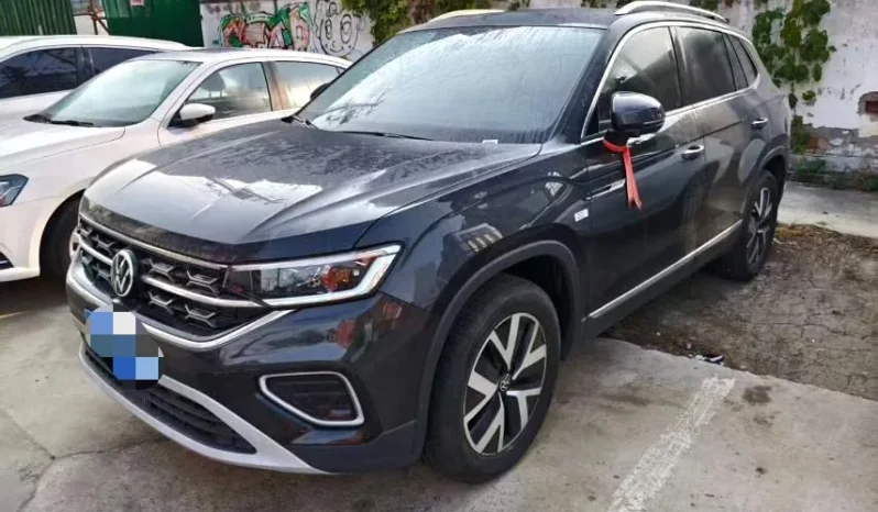 
								Volkswagen Tayron full									