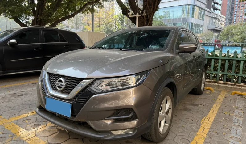 
								Nissan Qashqai full									