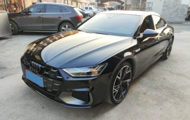 Audi A7L