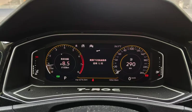 
								Volkswagen T-Roc full									