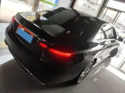 
										Mercedes-Benz E Class full									