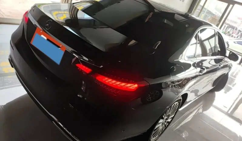 
								Mercedes-Benz E Class full									