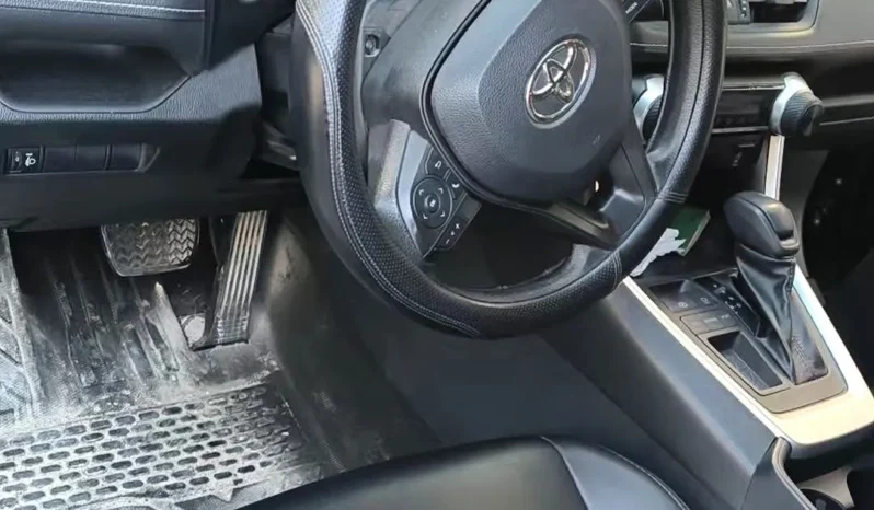 
								Toyota Wildlander full									