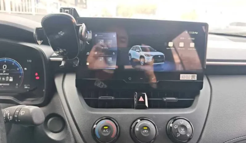 
								Toyota Corolla Cross full									