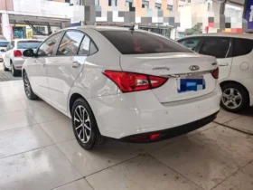 Chery Arrizo 5