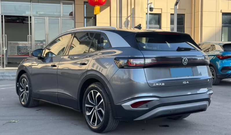 
								Volkswagen ID.4 X full									
