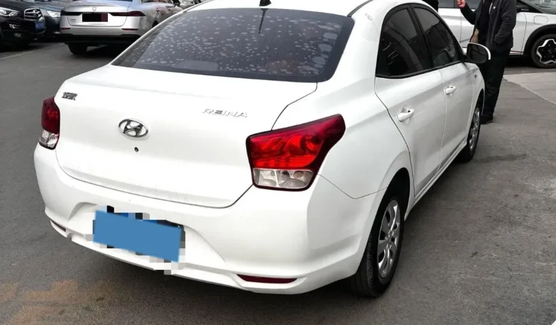 
								Hyundai Reina full									