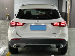 
										Mercedes-Benz GLA full									