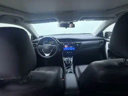 
										Toyota Corolla Hybird E+ full									