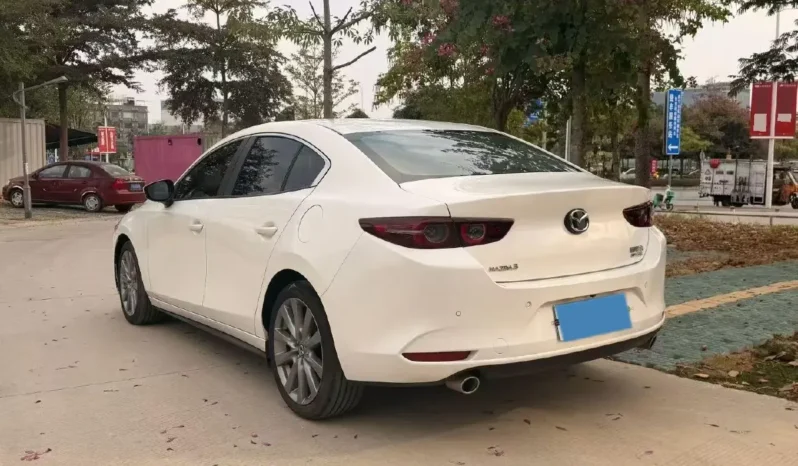 
								Mazda 3 Axela full									