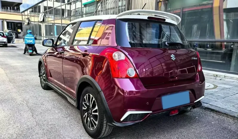 
								Suzuki Swift full									