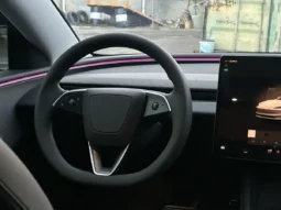 
										Tesla Model 3 full									