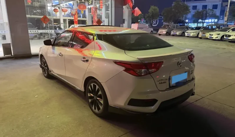 
								Nissan Bluebird full									