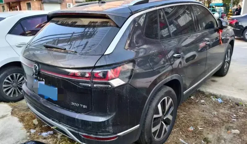 
								Volkswagen Tayron full									