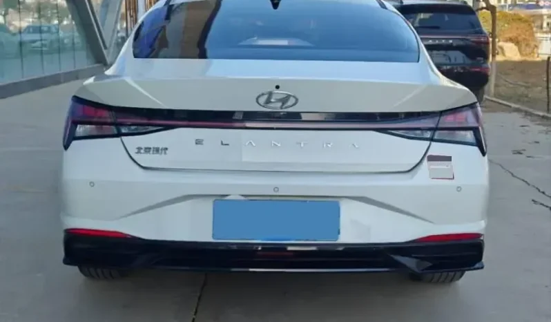 
								Hyundai Elantra full									