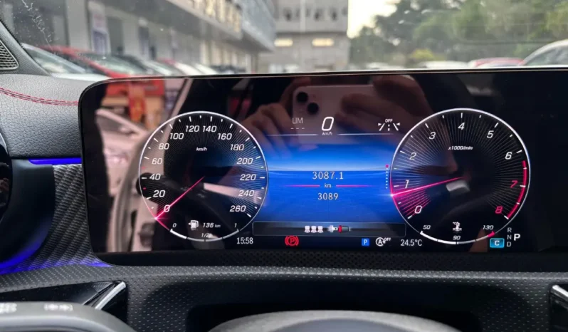 
								Mercedes-Benz A Class full									