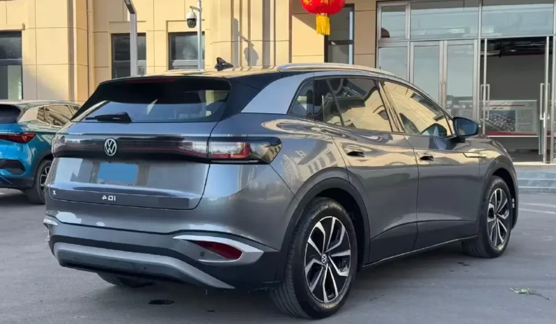 
								Volkswagen ID.4 X full									