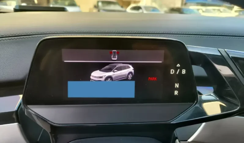 
								Volkswagen ID.6 Crozz full									