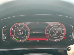 
										Volkswagen Passat full									