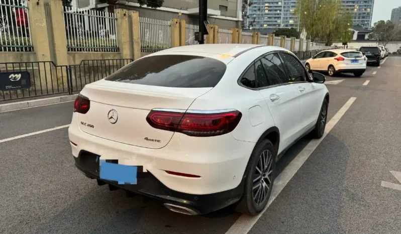 
								Mercedes-Benz GLC Coupe full									
